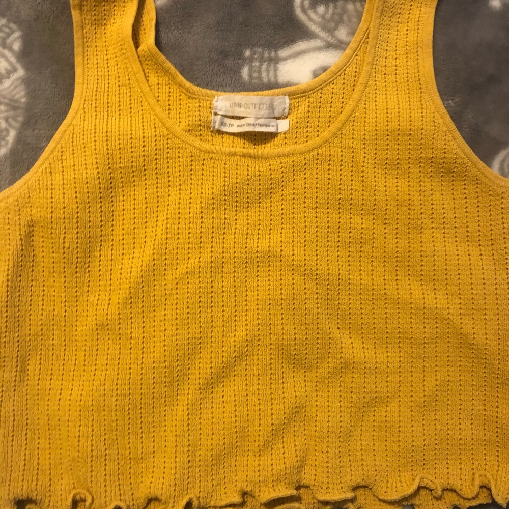 cropped yellow tank!